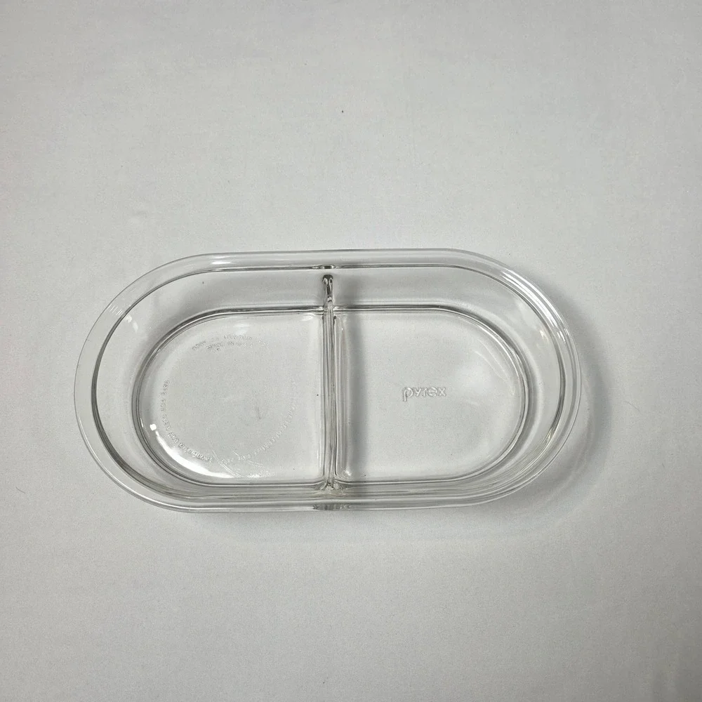 Pyrex Divided Baking Dish 8301 1.5qt 5.5 Cup Oval Glass Baking Casserole USA